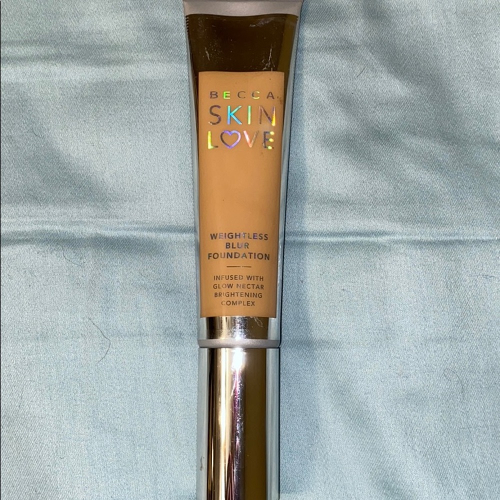 Becca Skin Love - Driftwood